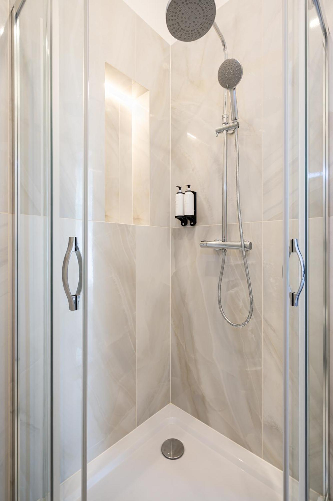 W30 - Wesselenyi Charming Apartment - Best Location By Bqa Budapest Luaran gambar